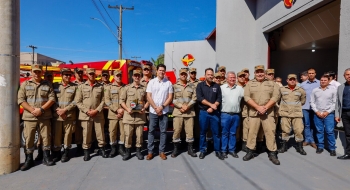 Daniel Vilela inaugura destacamento do Corpo de Bombeiros e entrega rodovia em Pontalina